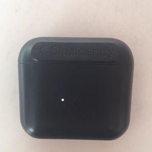 Skull candy earphone